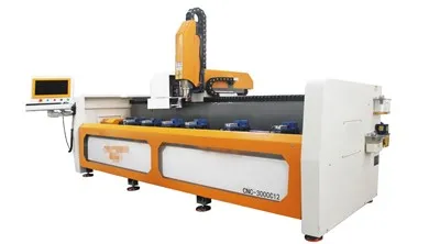 Máquina CNC de perfuração e fresagem